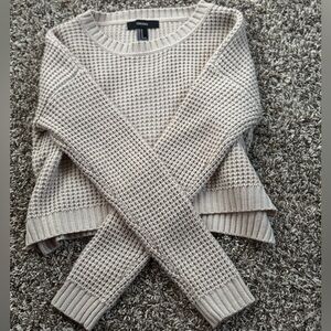KNIT CROP SWEATER